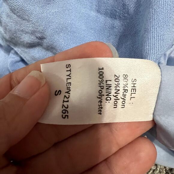 DO+BE Blue Crop Top Blouse size Medium - Picture 5 of 5